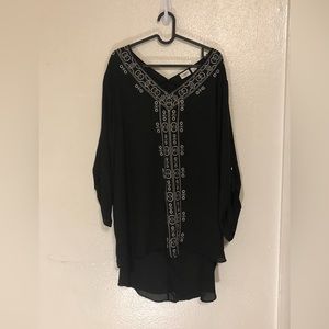 Cato Woman black and silver flowing top, size 22/24, polyester GREAT CONDITION